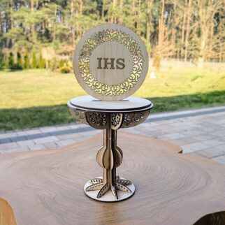 Kielich komunijny - dekoracja pierwszej Komunii Świętej